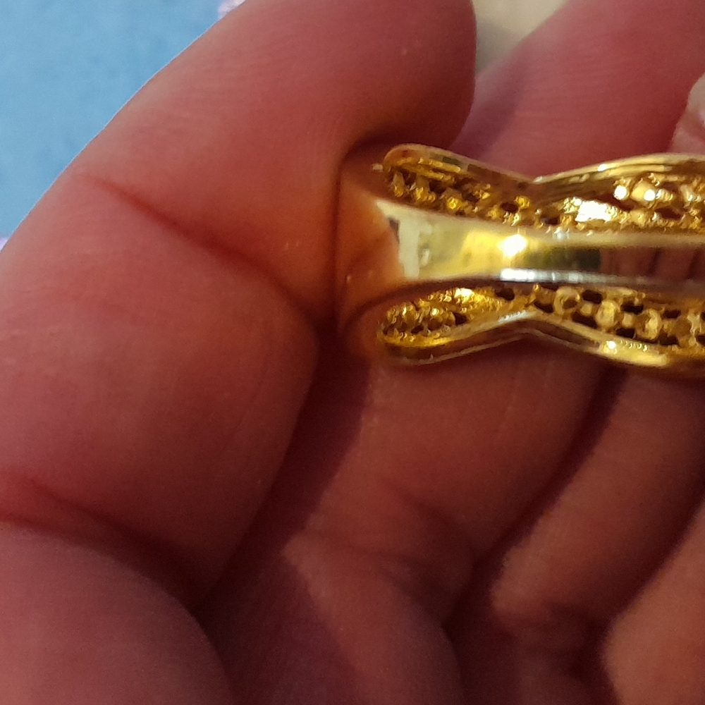 Gold Rhinostone Ring NWOT - Picture 4 of 4